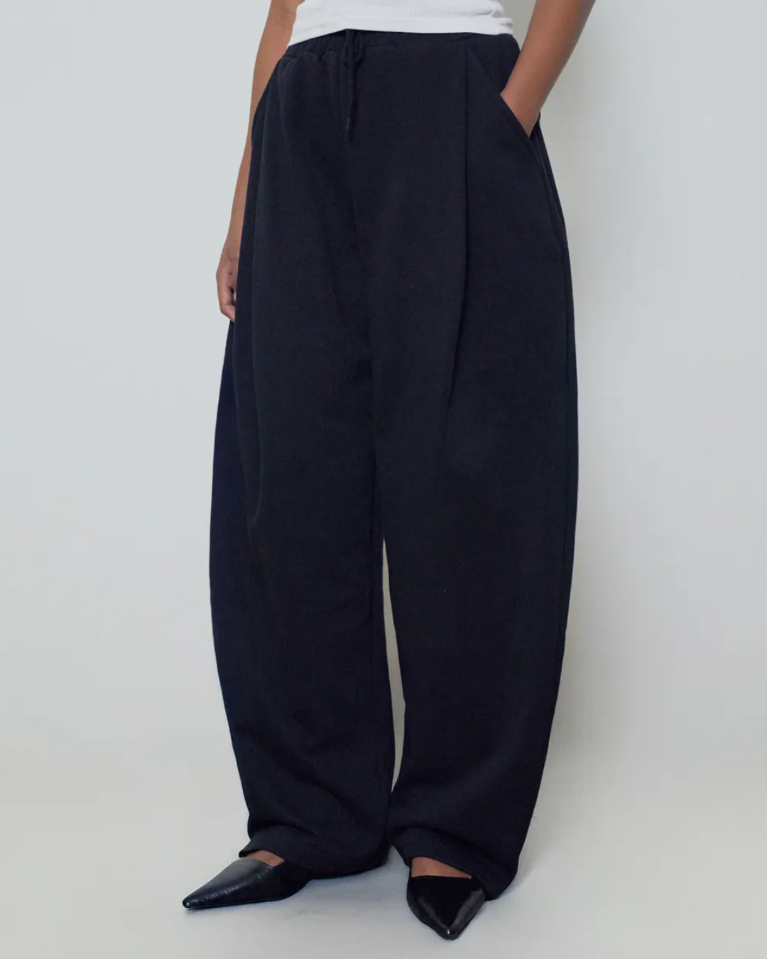 Two Tuck Pants (Black)